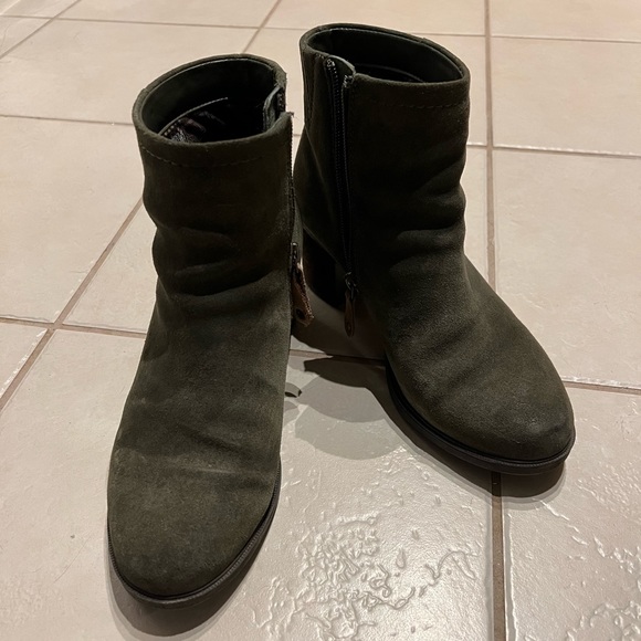 Rockport Green Suede Ankle Boots - Picture 2 of 4